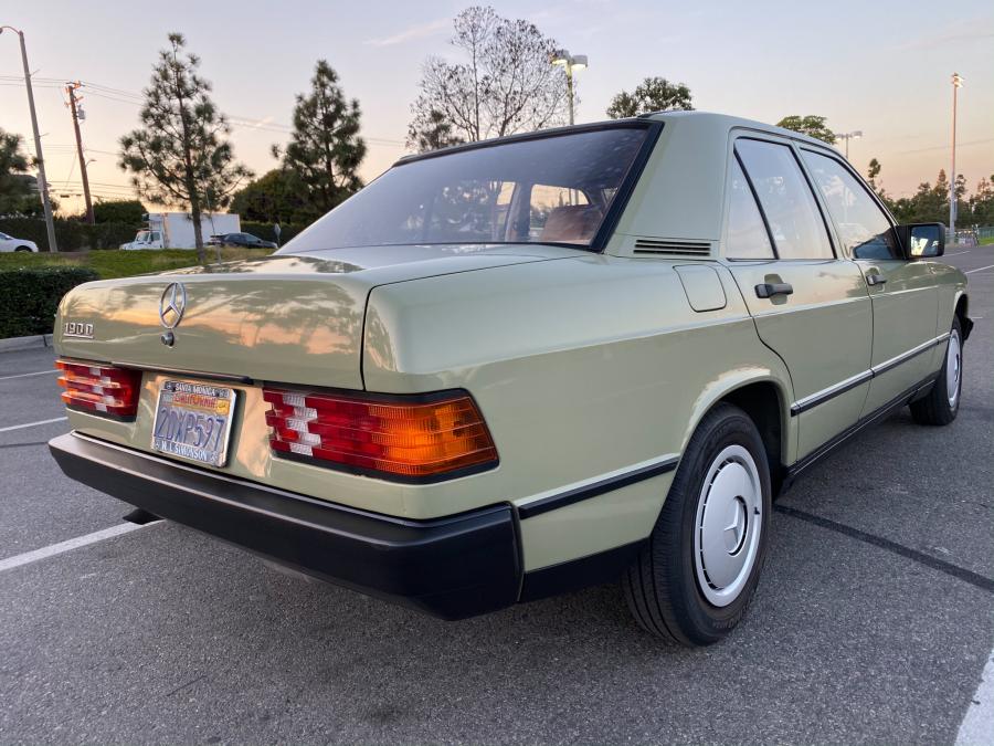  Mercedes-Benz 190 D (W124) 1984 года  (NA) (фото 53 из 240)